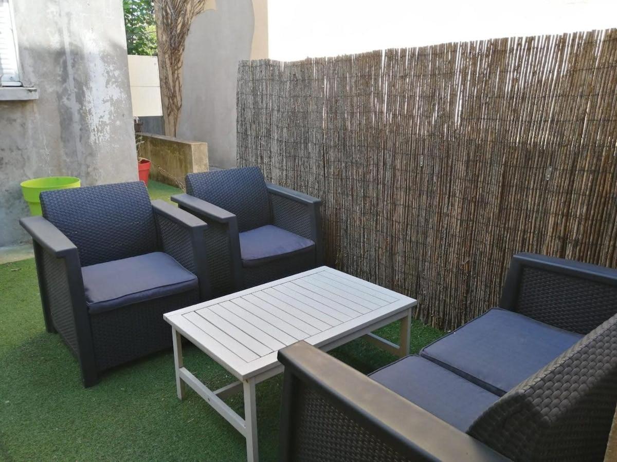 Benfleet 4 Cosy Studio Proche Paris Apartment โรแมงวิลล์ ภายนอก รูปภาพ